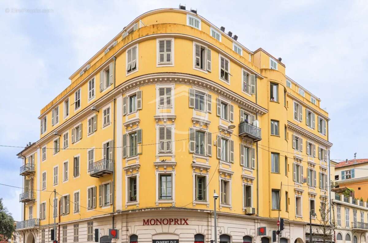 Nice Garibaldi - Magnifique appartement 3 pièces - photo 3