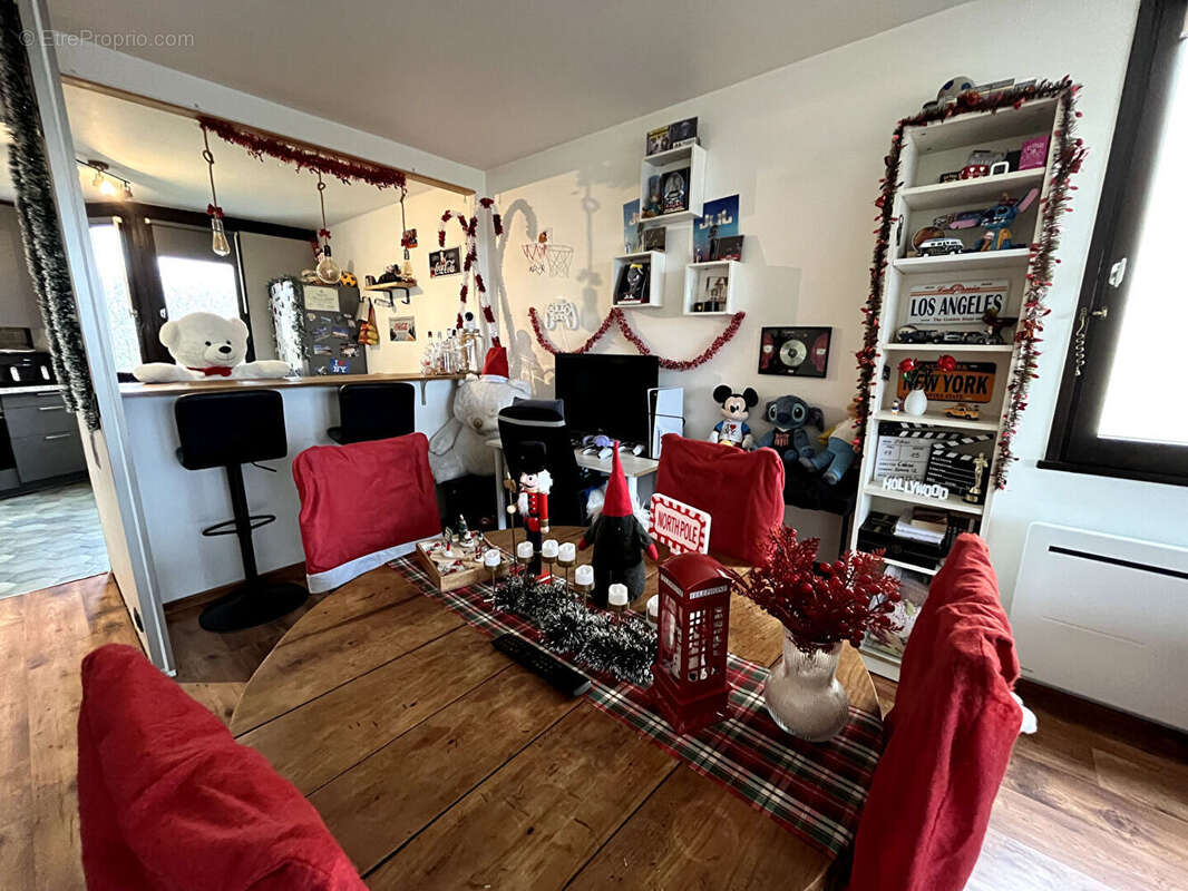 Appartement à MONTIGNY-LE-BRETONNEUX