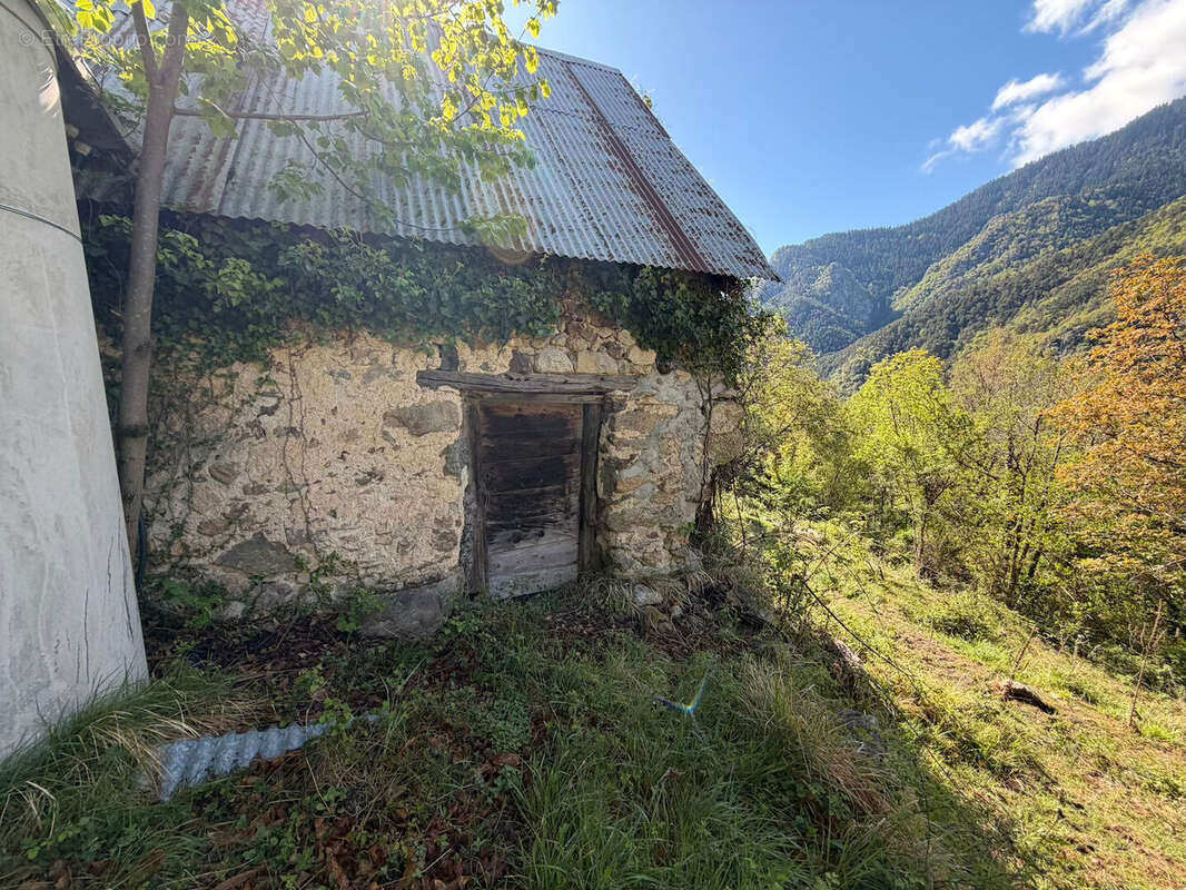 Terrain à SAINT-MARTIN-VESUBIE