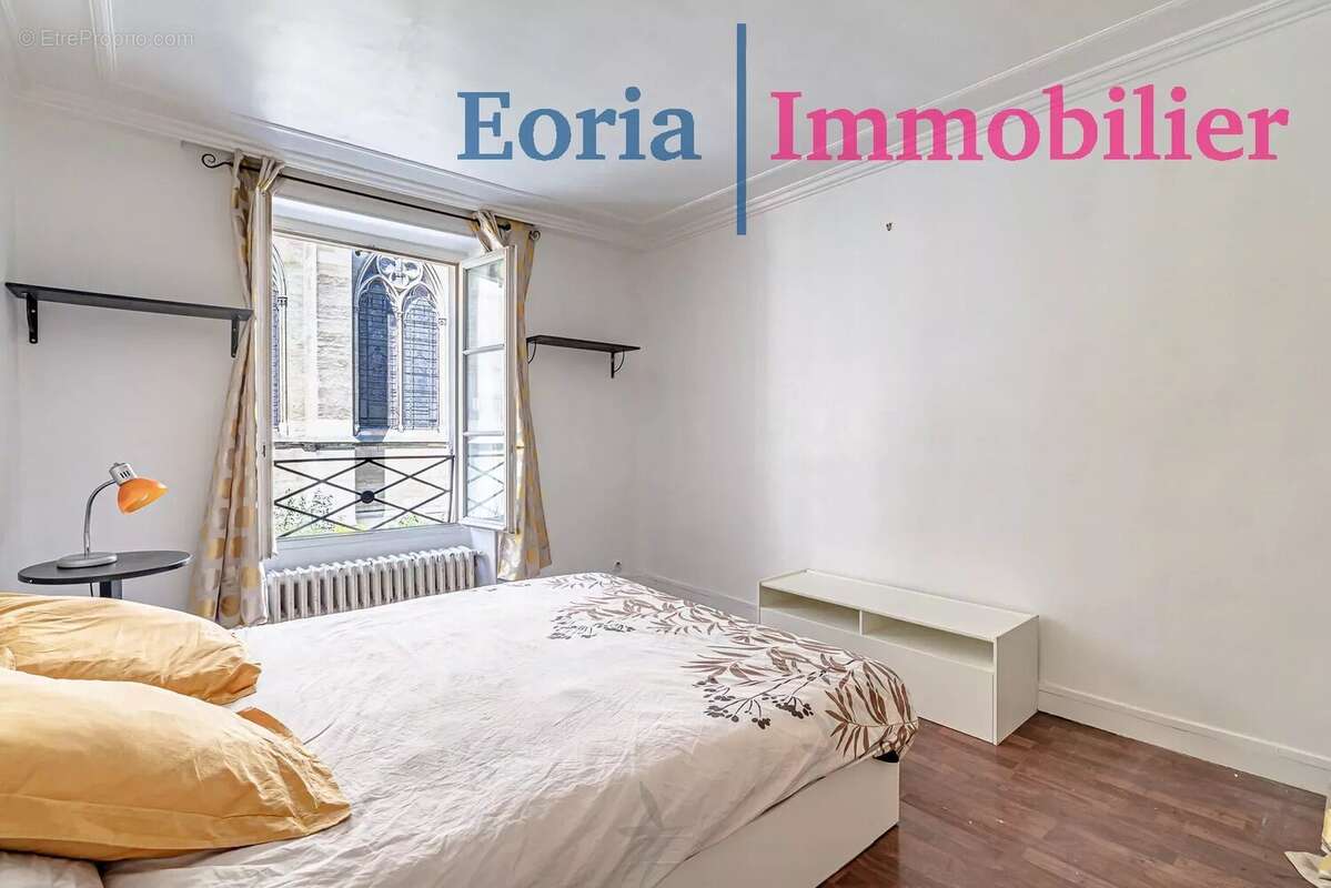 Appartement à PARIS-7E