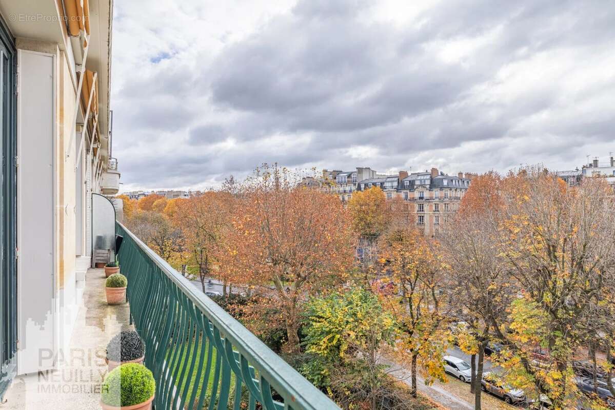 Appartement à NEUILLY-SUR-SEINE