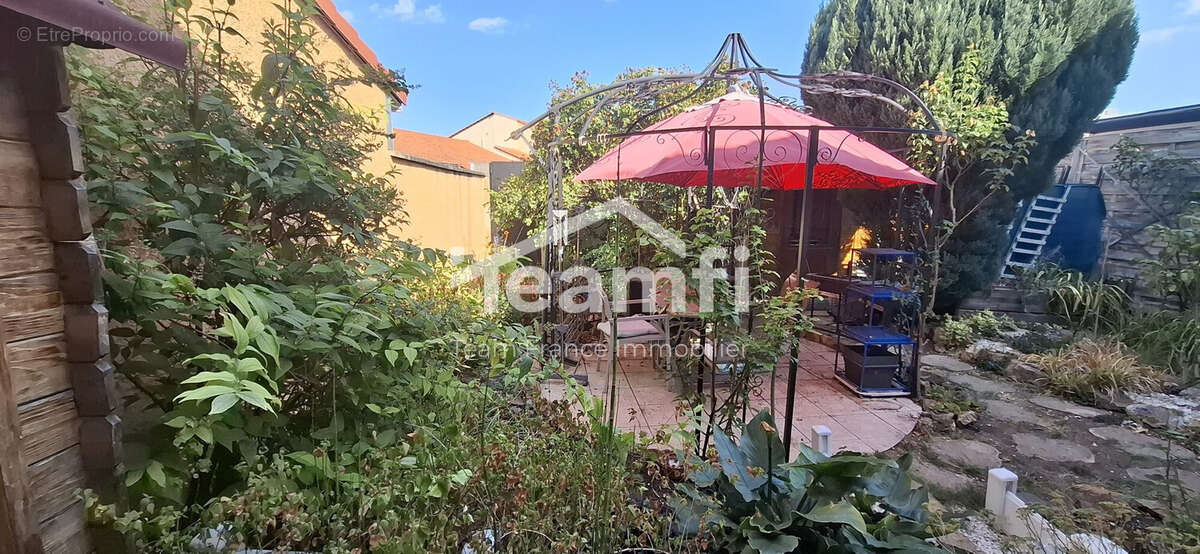 Maison 109 m² à Cournon-D'auvergne  - photo 2