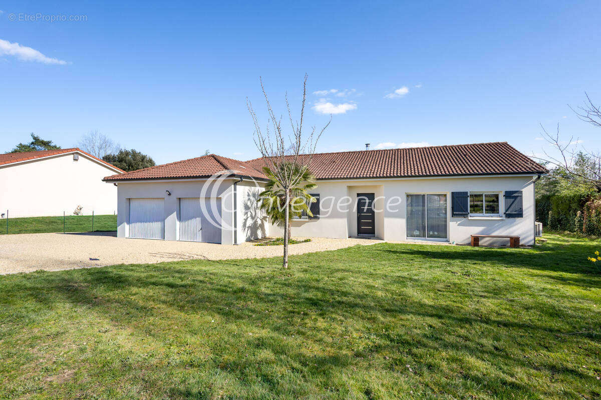 Maison à ORADOUR-SUR-GLANE
