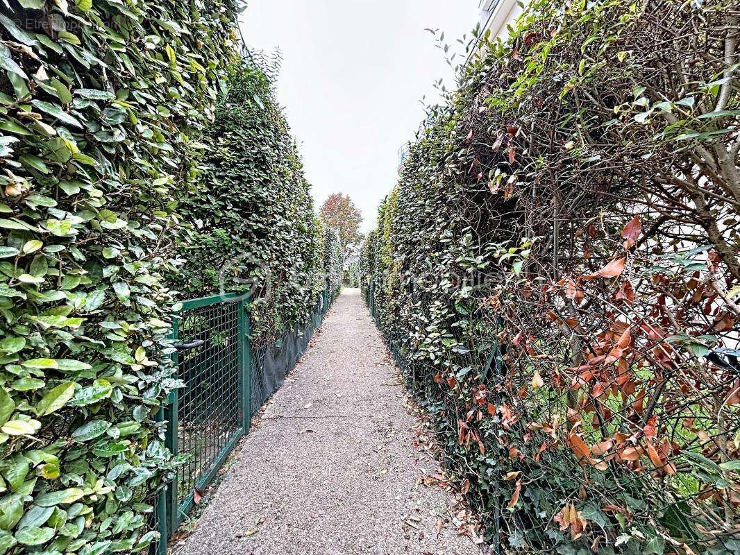 Appartement à CORBEIL-ESSONNES