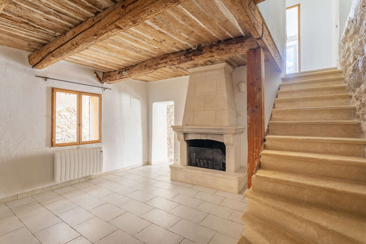 Maison à BOUC-BEL-AIR