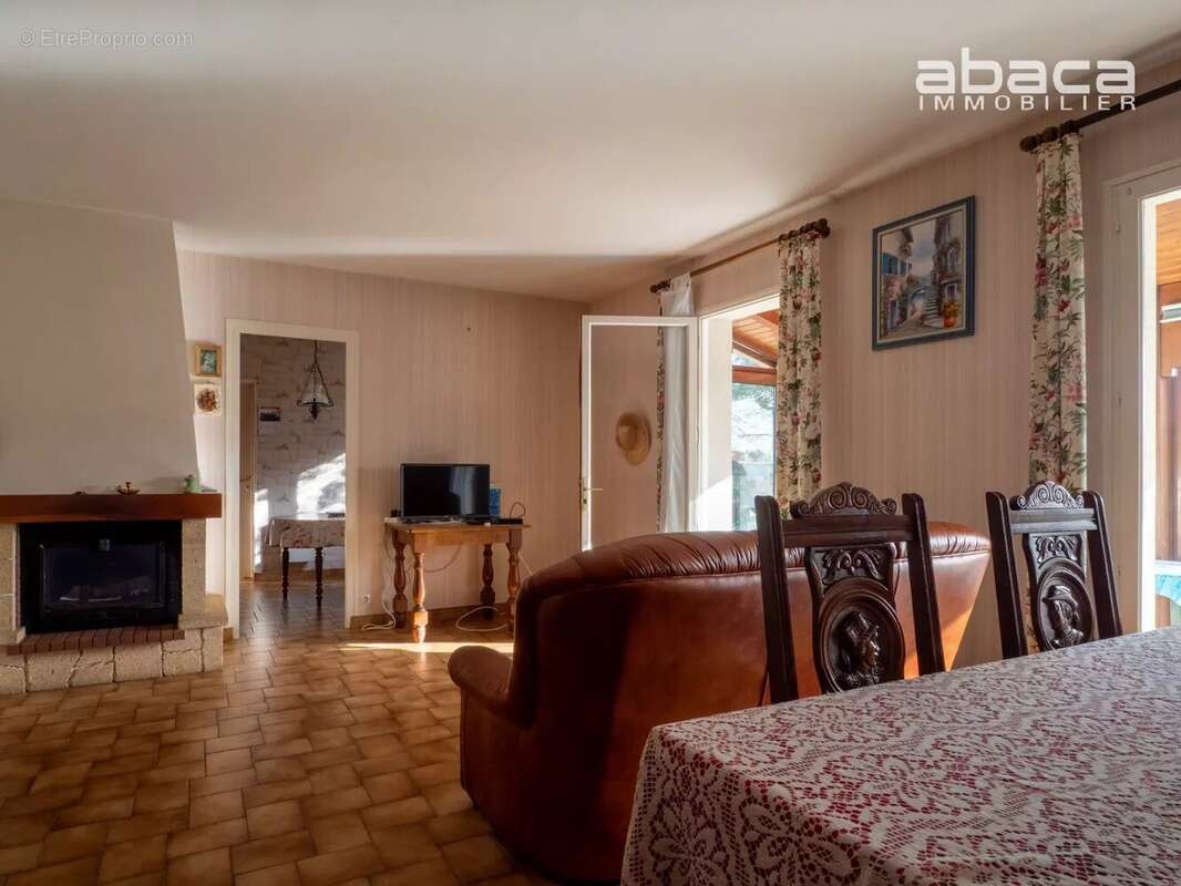 Maison à LE BOIS-PLAGE-EN-RE