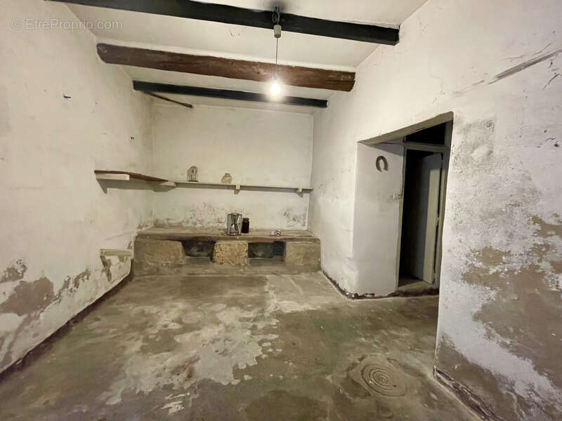 Maison à SAINT-CANNAT