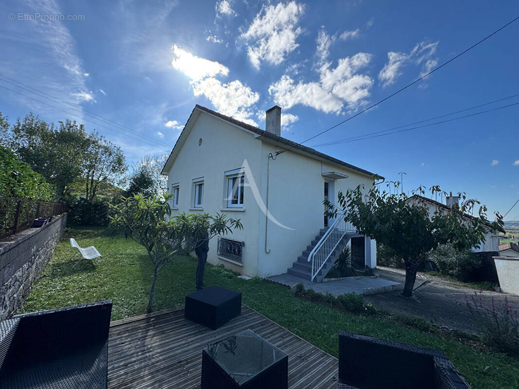 Maison à DURAVEL