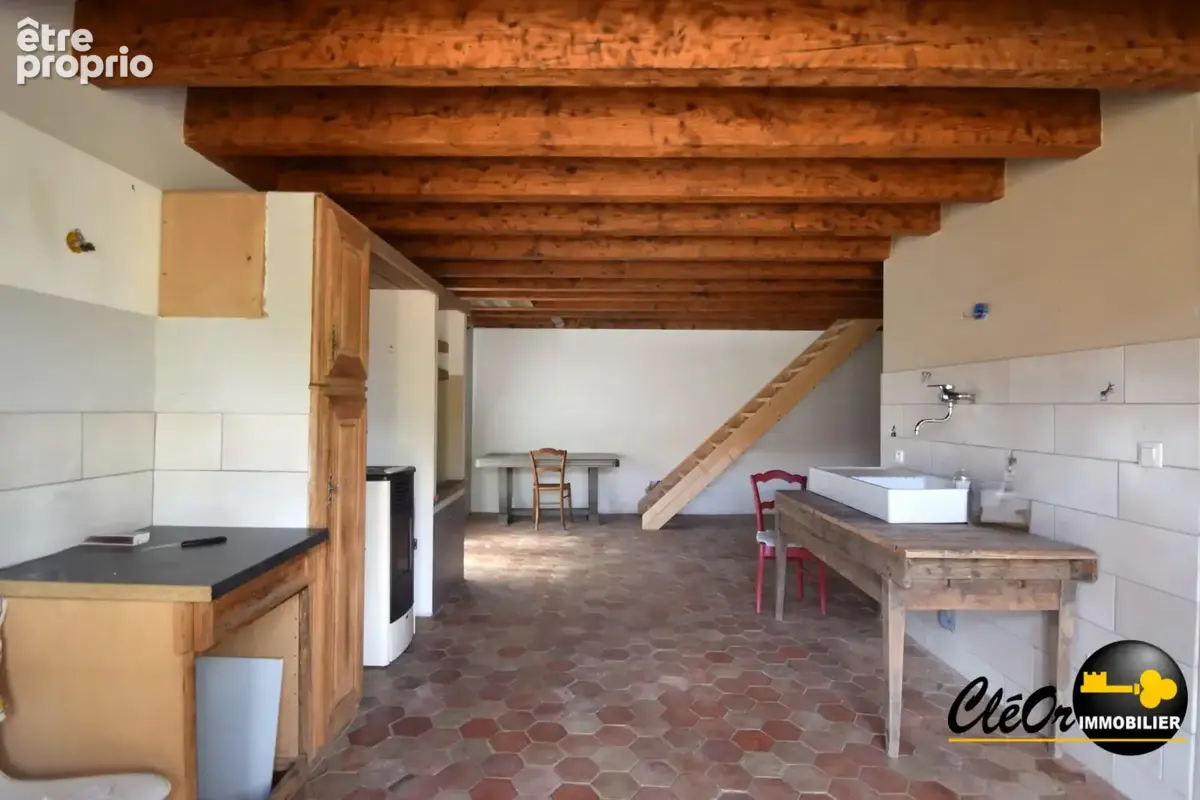 Maison 118 m² à Saint-Marcel  - photo 5