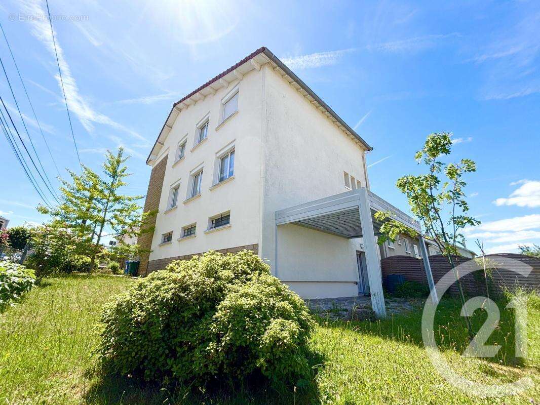 Maison 165 m² à Limoges  - photo 2