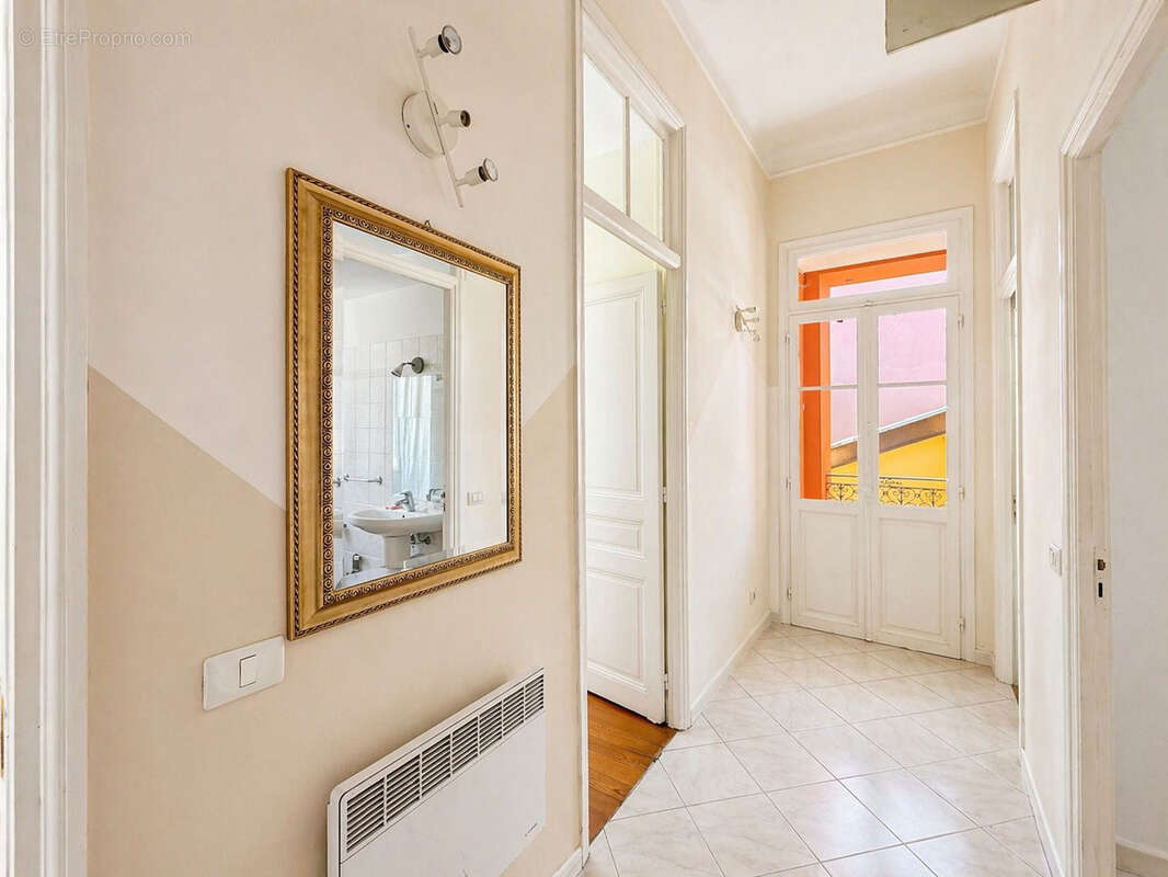Appartement à MENTON