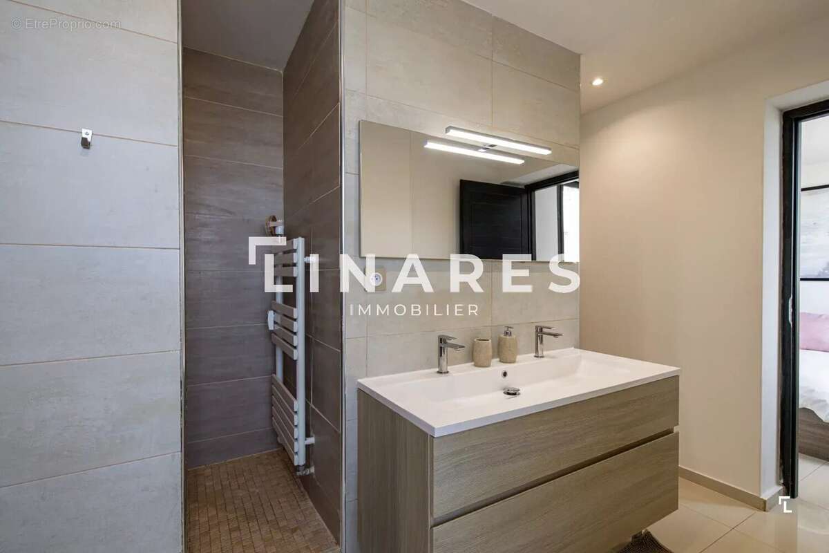 Appartement à MARSEILLE-12E