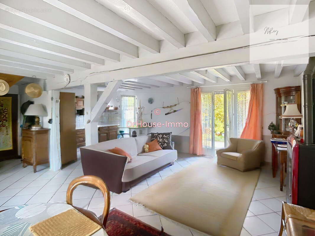 Maison à FLEURY-LES-AUBRAIS