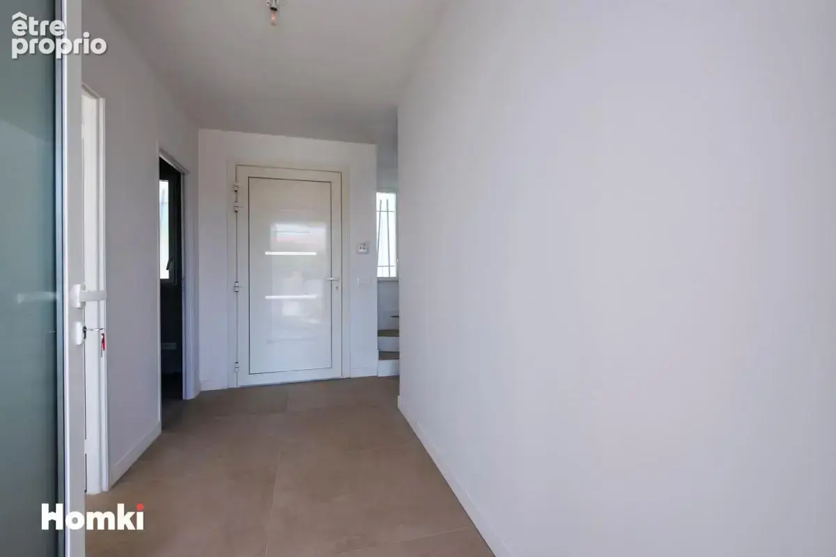 CARRO – Maison mitoyenne d’un côté avec terrasse de 19 m² et vue mer panoramique - photo 9