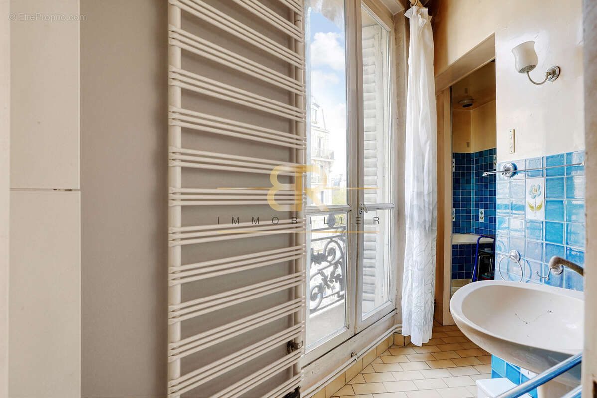 Appartement à PARIS-10E