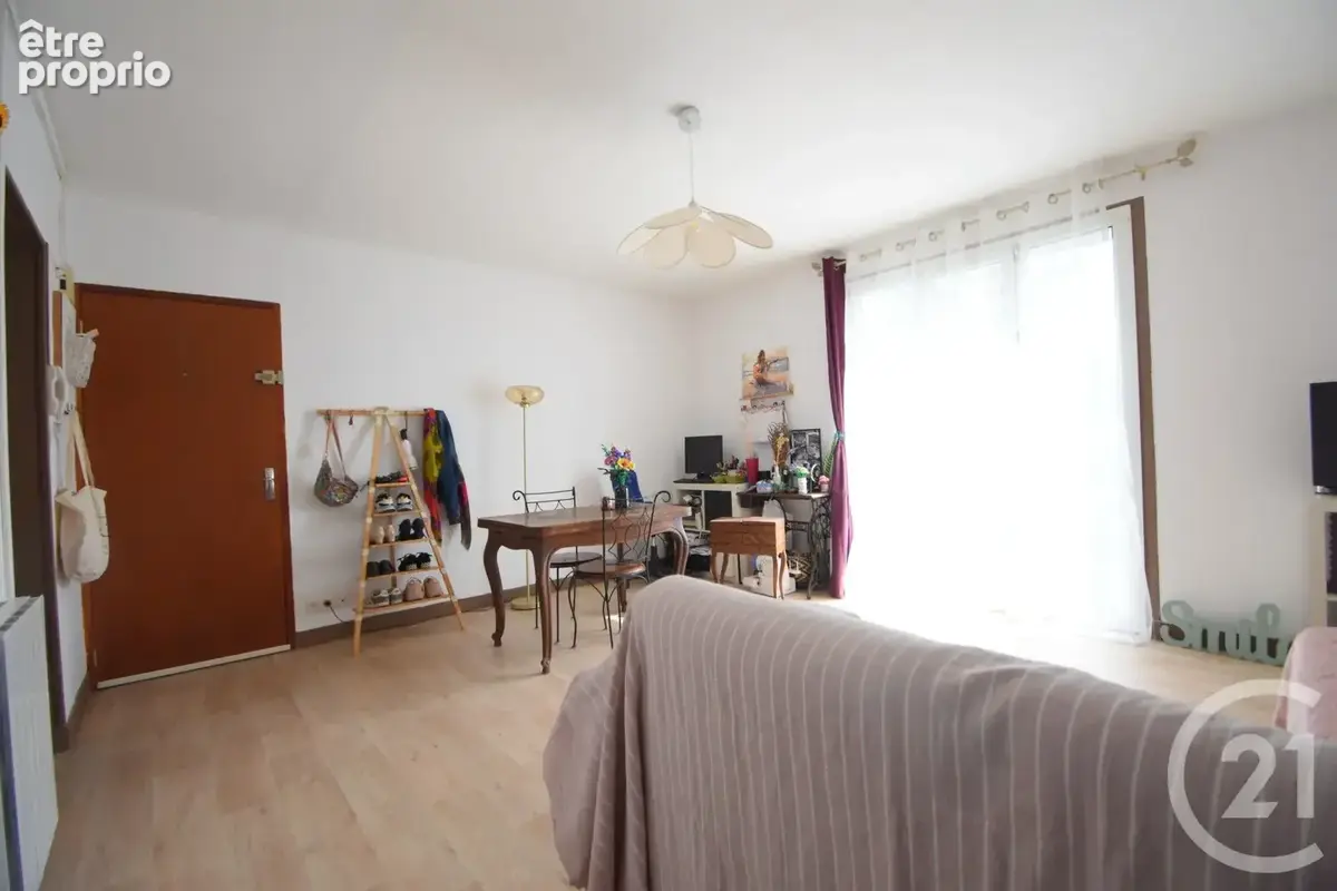 Appartement 2 pièces 55 m² à vendre à Vichy (03200) - photo 2