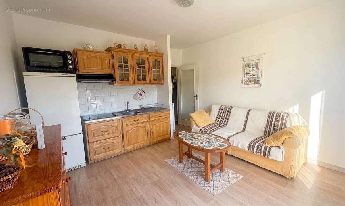 Appartement à VALLAURIS