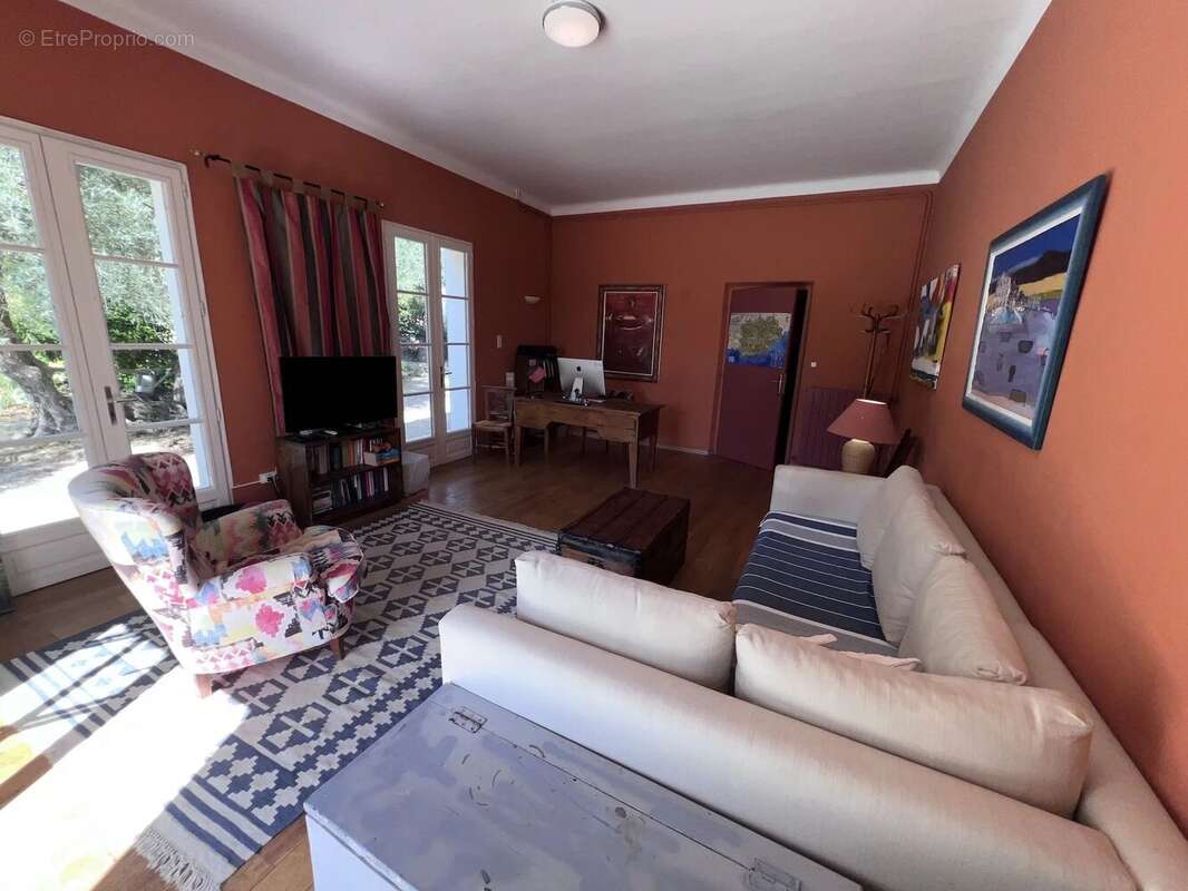 Maison à LE CASTELLET