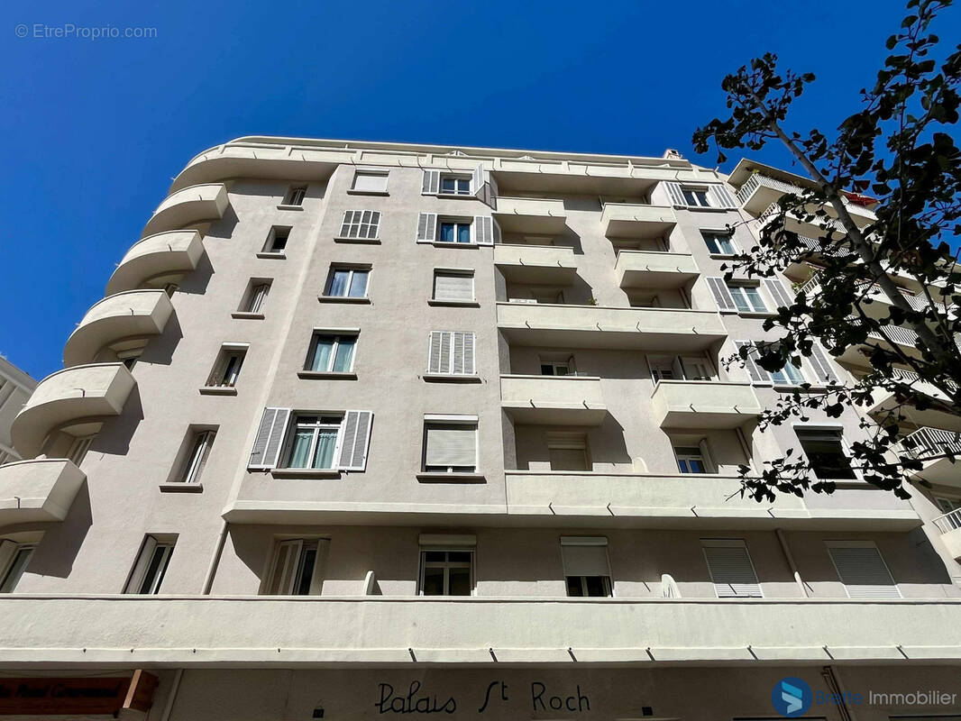 Toulon saint roch - appartement t2 avec balcon et cave - photo 9