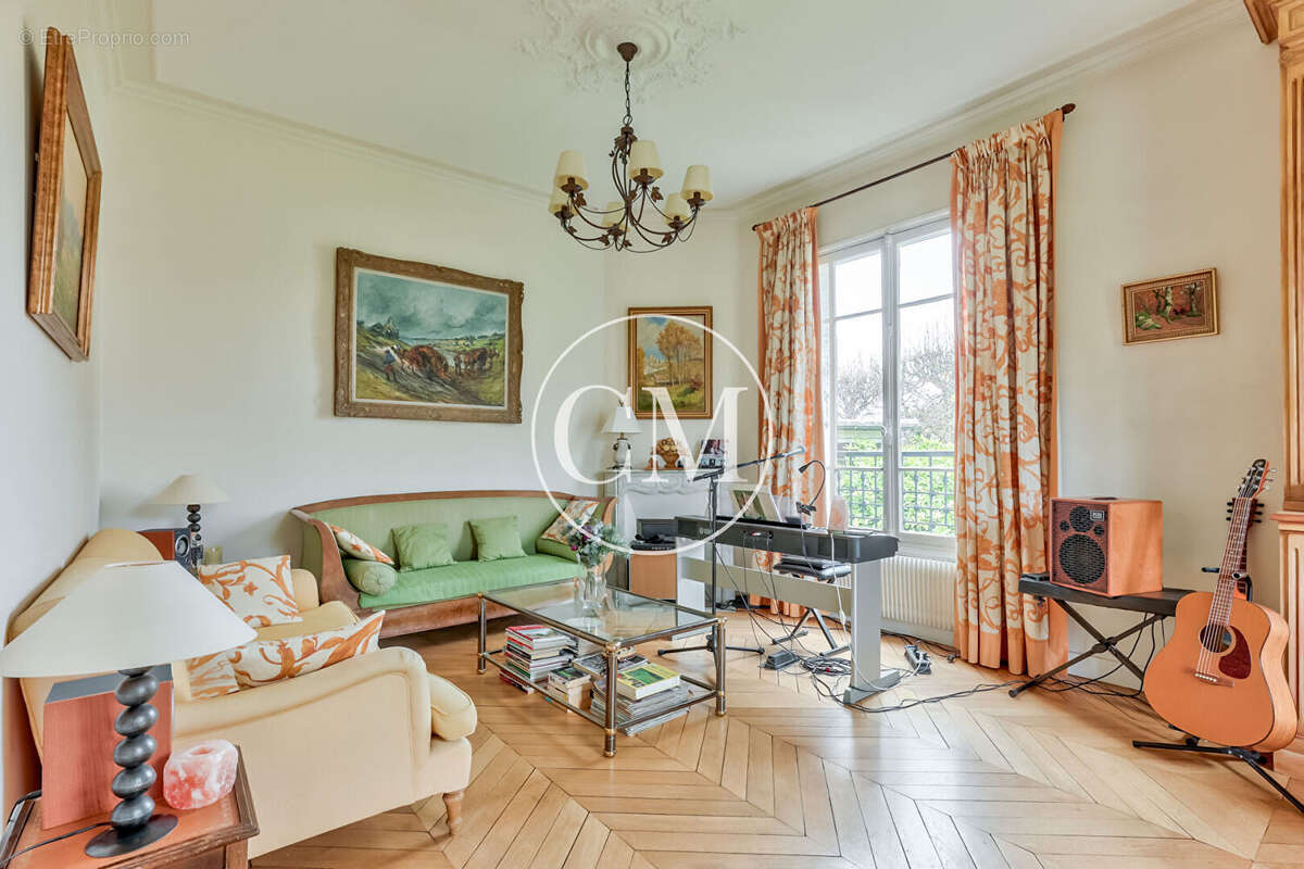 Maison à LE CHESNAY