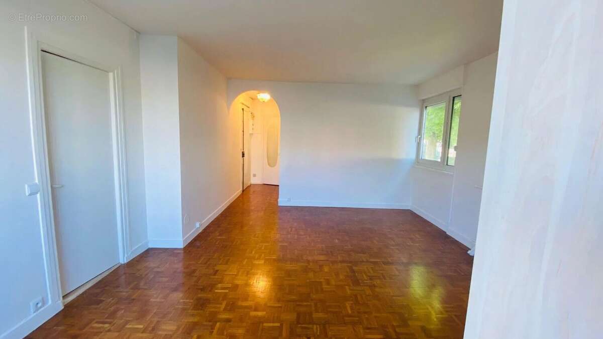 Appartement à MONTROUGE