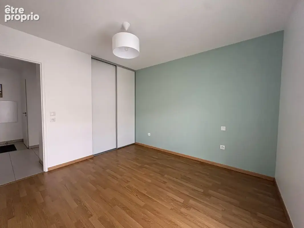 Orléans Dunois -Châteaudun ? Appartement standing 2 chambres avec terrasse et parkings sécurisés - photo 2