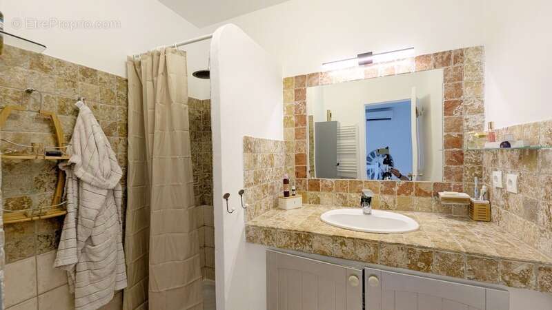 Maison à SAINT-MARTIN-DE-CRAU