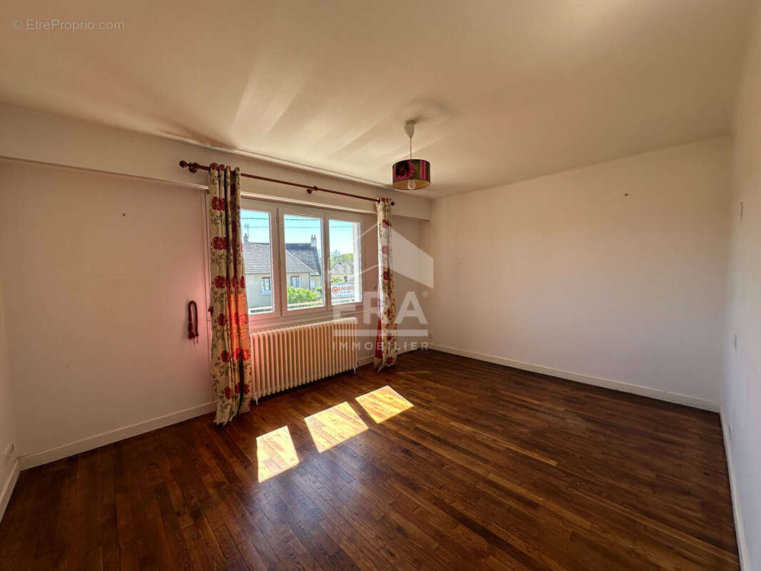 Maison à VILLEDIEU-SUR-INDRE