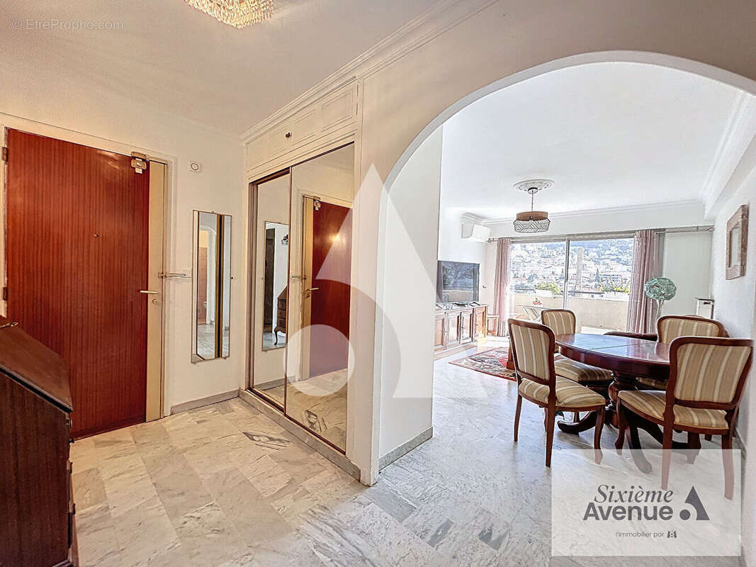 Appartement à LE CANNET