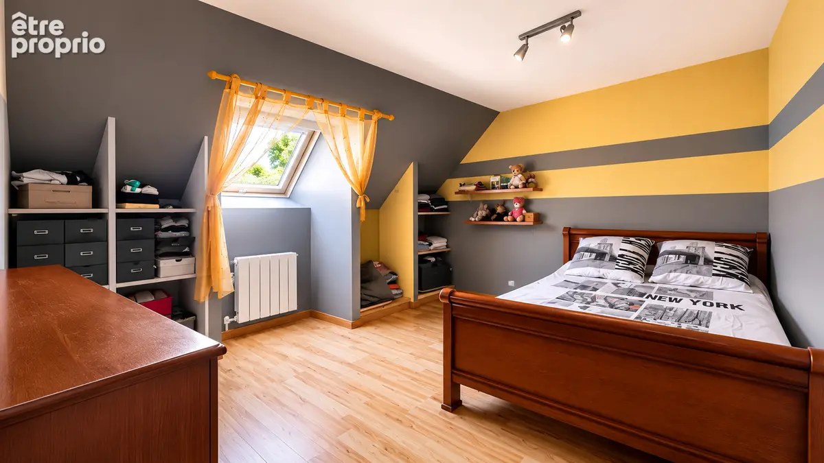 Mandres-les-Roses - Maison familiale de 200 m² avec piscine, jacuzzi, véranda climatisée et jardin paysagé - photo 11