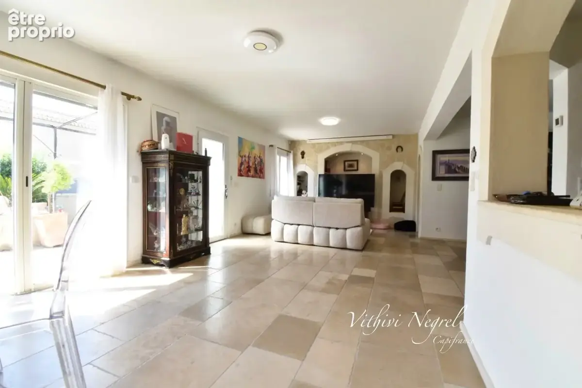 Maison à vendre 5 pièces, MOURIES (13) - photo 7
