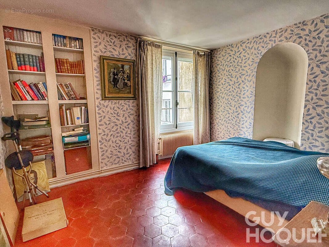 Appartement à VERSAILLES