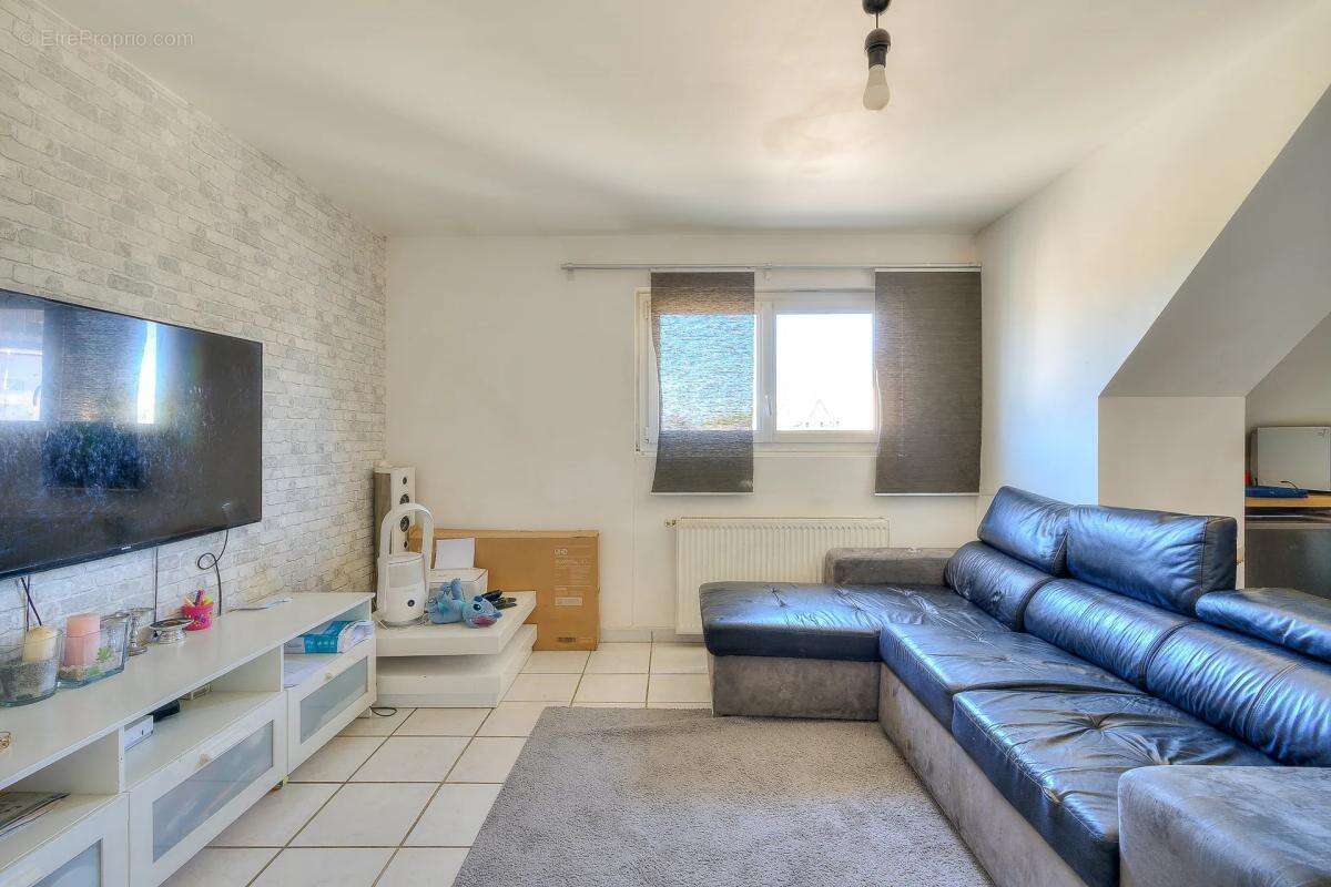 Appartement à VIRY-CHATILLON