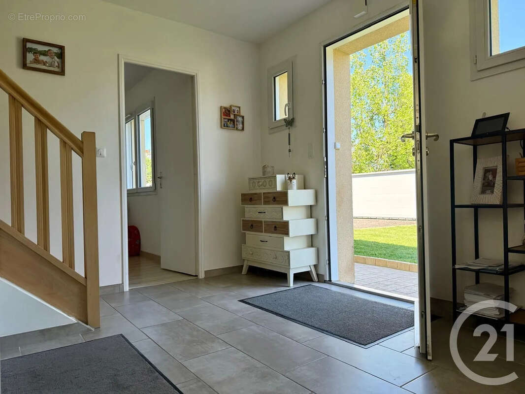 Maison à SOREL-MOUSSEL