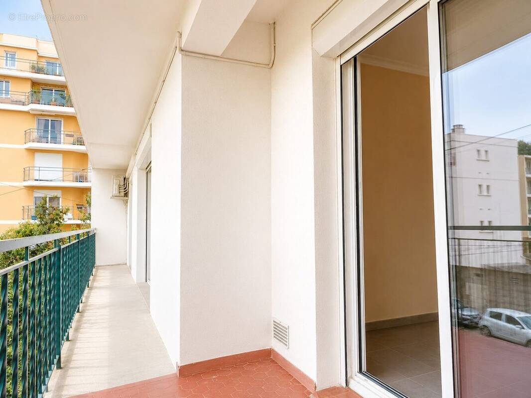 Balcon 1 - Appartement à NARBONNE