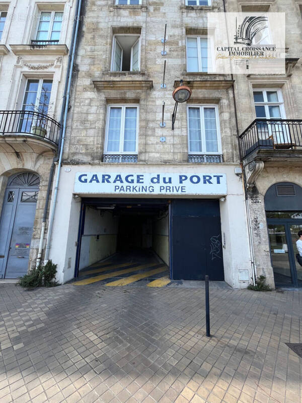 Parking à BORDEAUX
