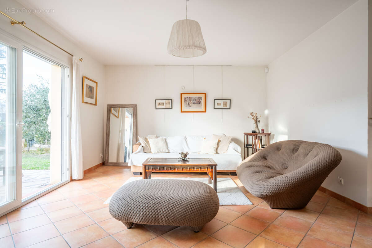 Maison à CARRIERES-SUR-SEINE