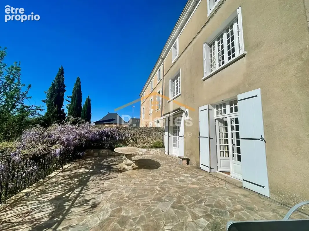 209 m² au c?ur de craon - photo 1