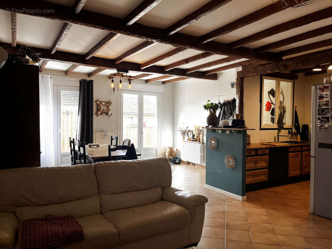 Appartement à NEUVILLE-DE-POITOU