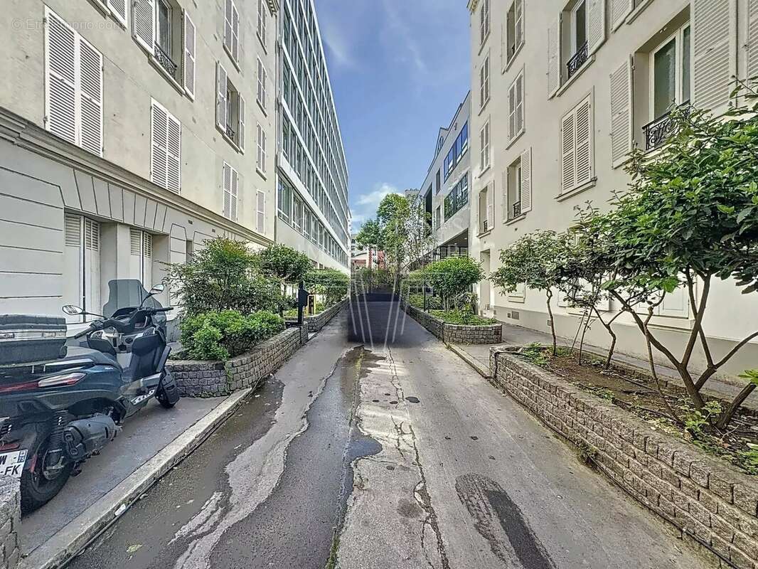 Appartement à LEVALLOIS-PERRET