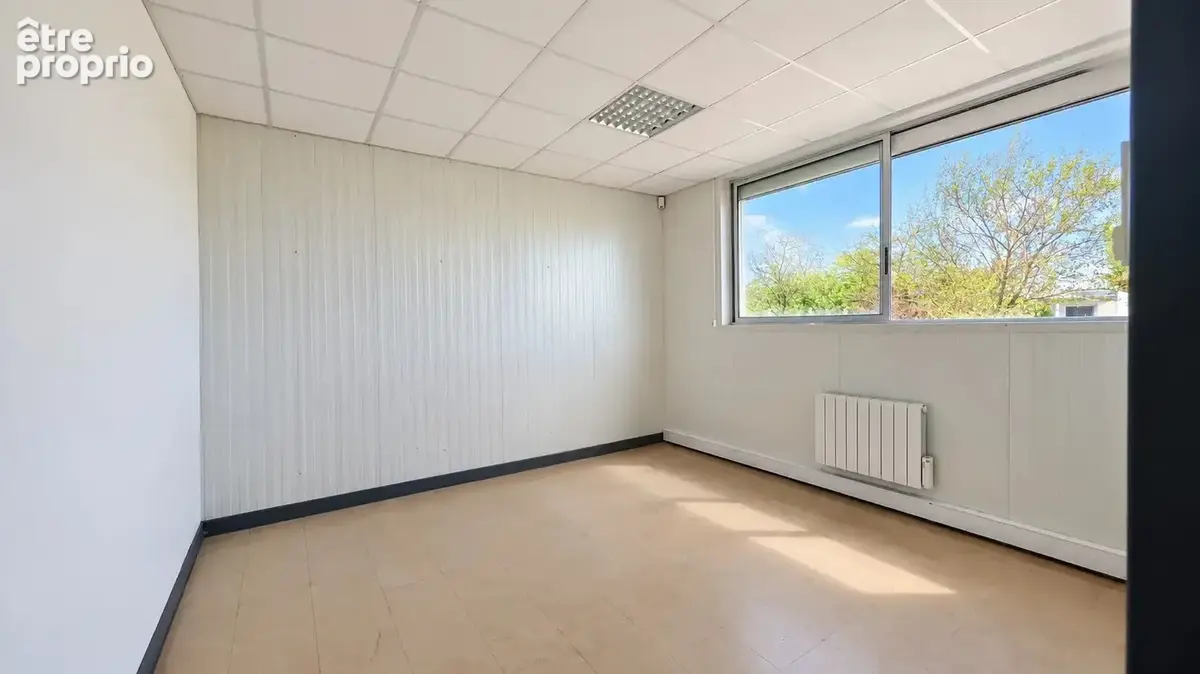 Bâtiment d’activité 756 m² – Entrepôts, Ateliers, stockage – Bayet - photo 8