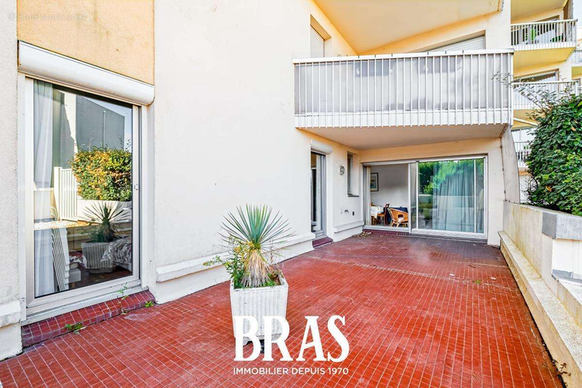 Appartement à LE POULIGUEN