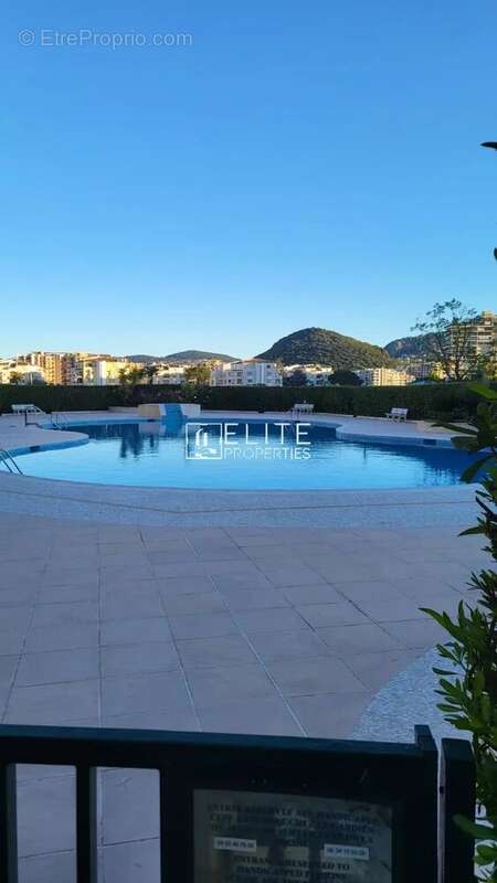 Appartement à MANDELIEU-LA-NAPOULE