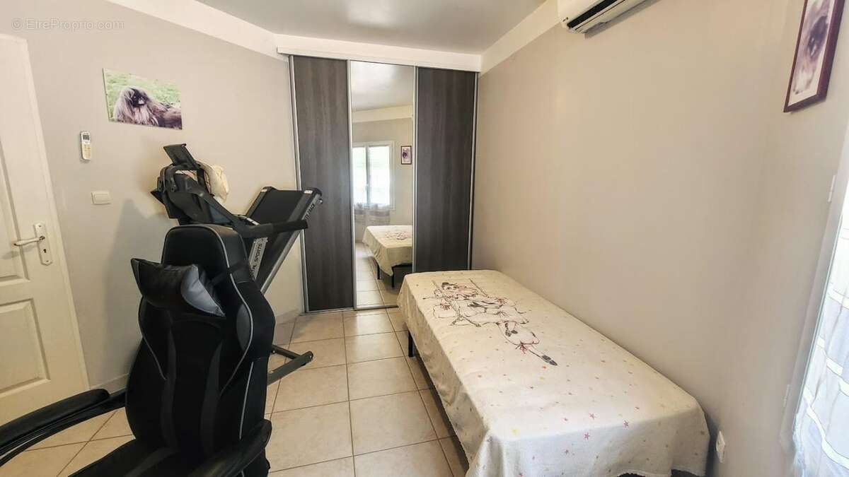 Maison à SAINTE-JULIETTE