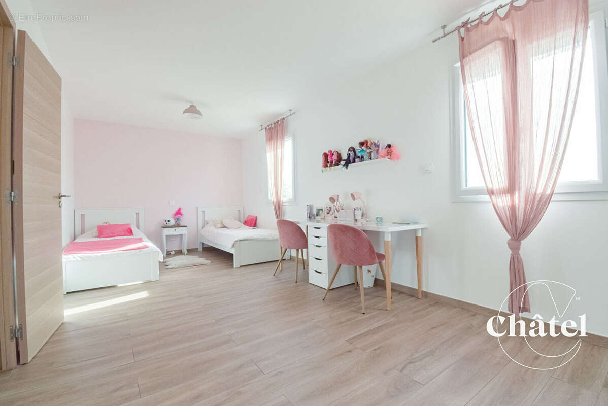 Maison à MONTATAIRE