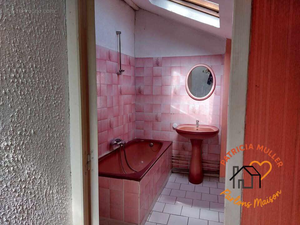 Maison 94 m² à Bogny-Sur-Meuse  - photo 7