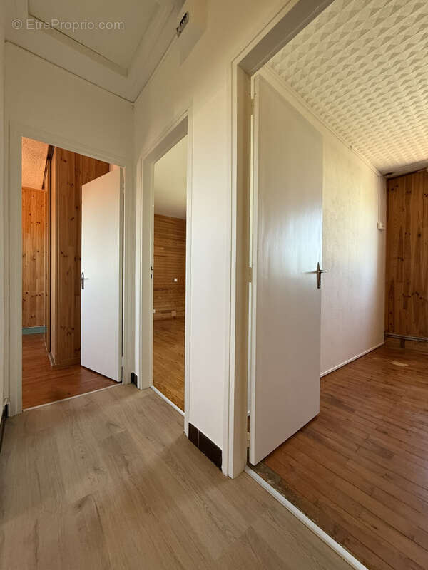 En exclusivité ! Maison T5 de 147 m2 avec jardin ! - photo 12