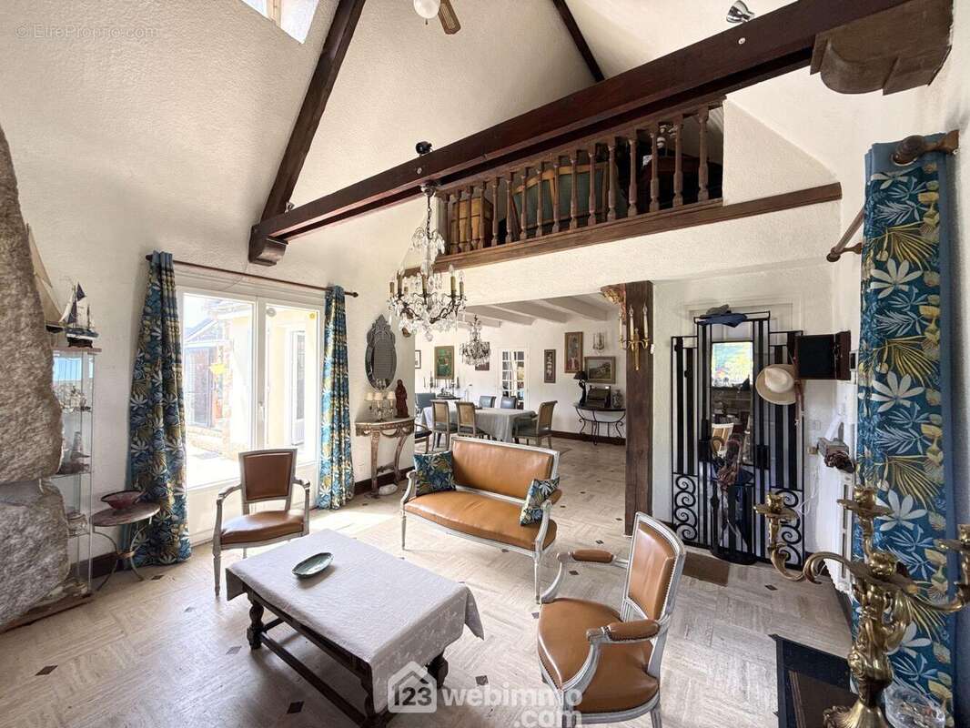 Maison 181 m² à Ploumilliau  - photo 8