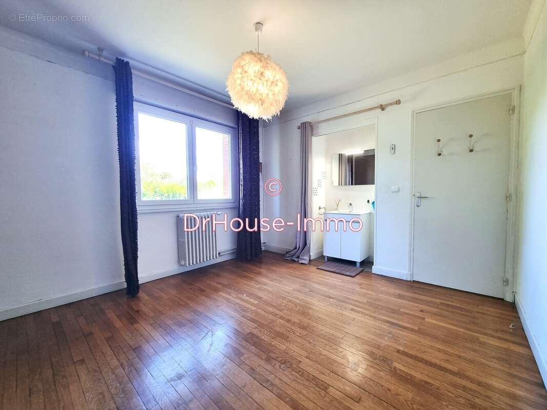 Maison 236 m² à Charmes  - photo 48