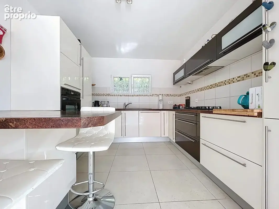 Maison 4 pièces 184 m² à vendre à Saint-Raphael (83700) - photo 6